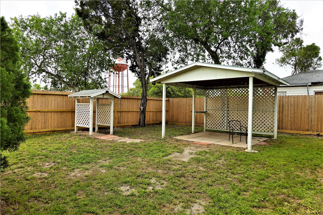 621 E Merriman St Property Photo 40