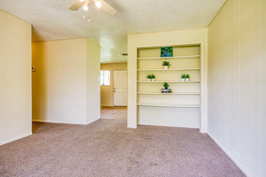 10941 Gates Property Photo 5