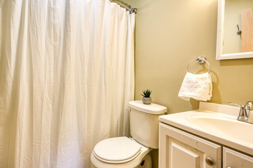 10941 Gates Property Photo 12