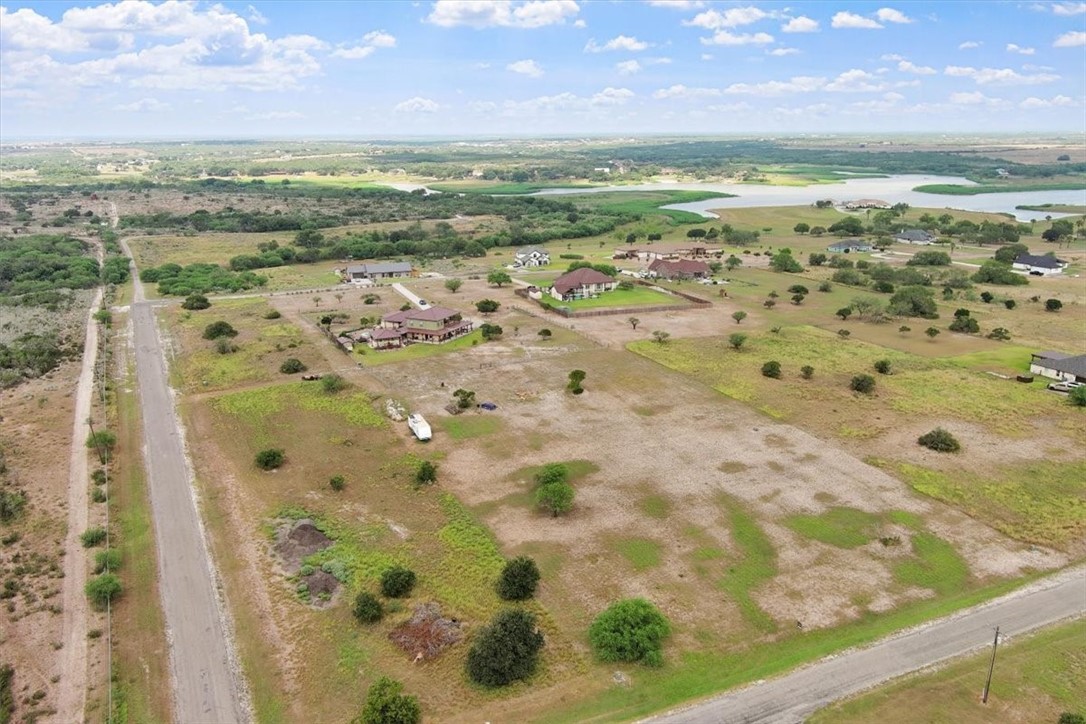 623 Nakishwana Circ Property Photo 37