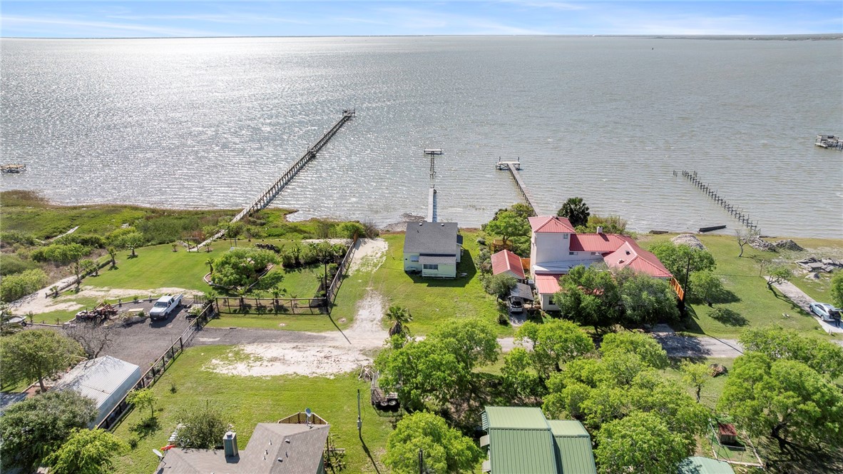 720 Copano Bay Dr Property Photo 4