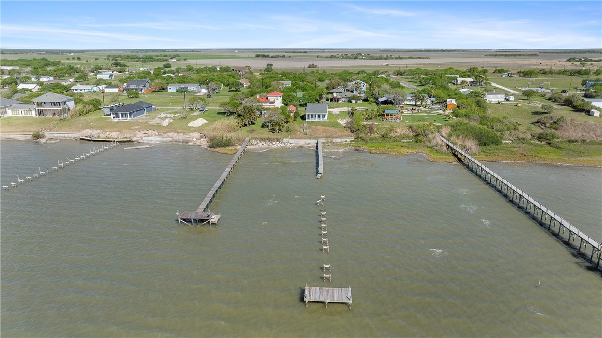 720 Copano Bay Dr Property Photo 5