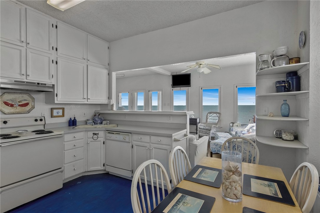 720 Copano Bay Dr Property Photo 15