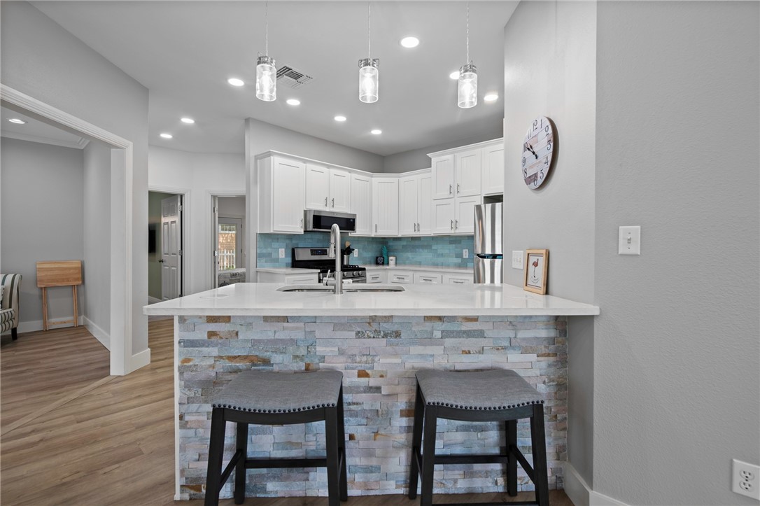 33 Primrose Circ Property Photo 6