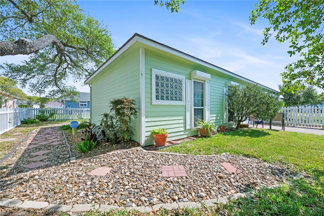 33 Primrose Circ Property Photo 29