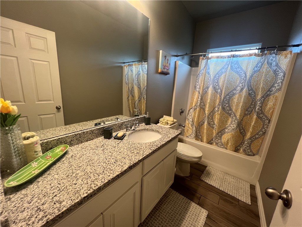 2292 Tallow Dr Property Photo 9