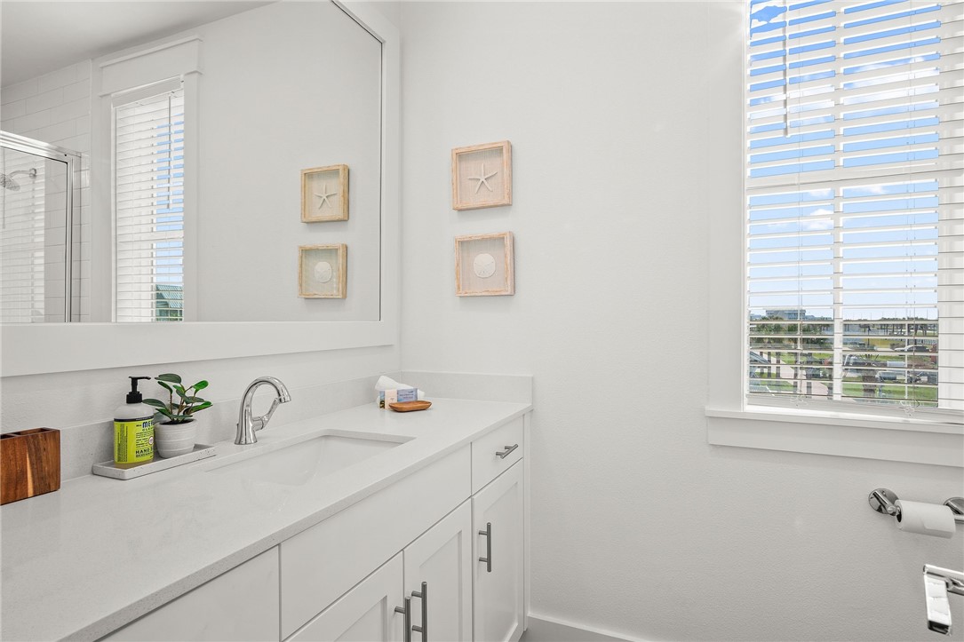 130 Sweetbay St Property Photo 17