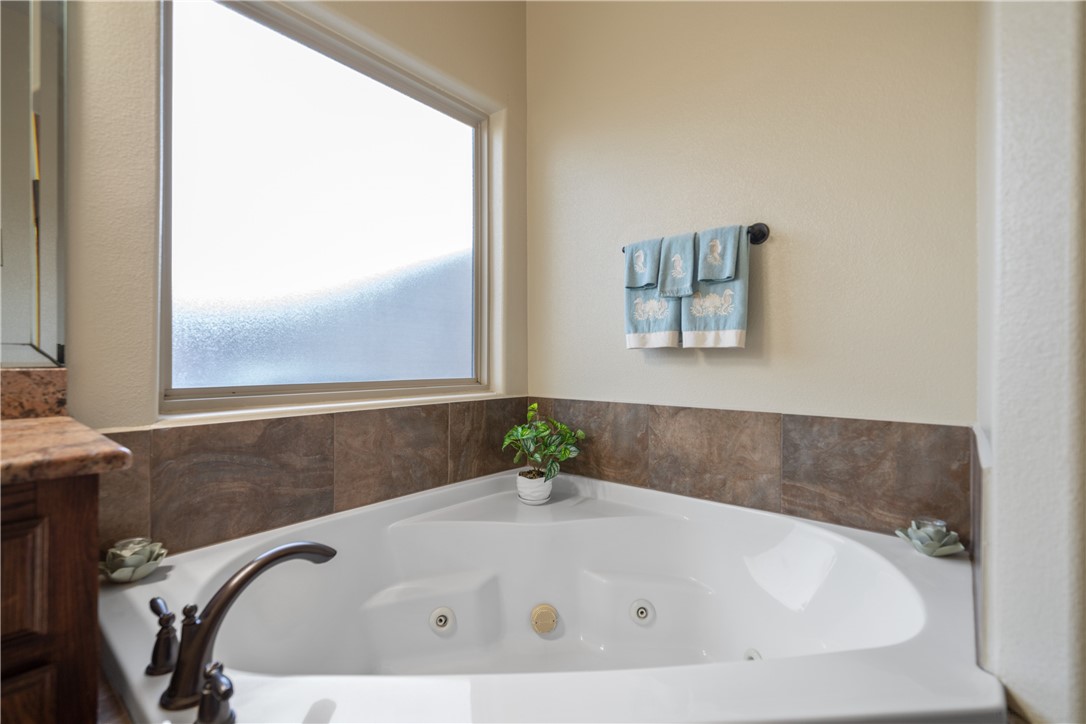 6934 Wooldridge R-5 Property Photo 18