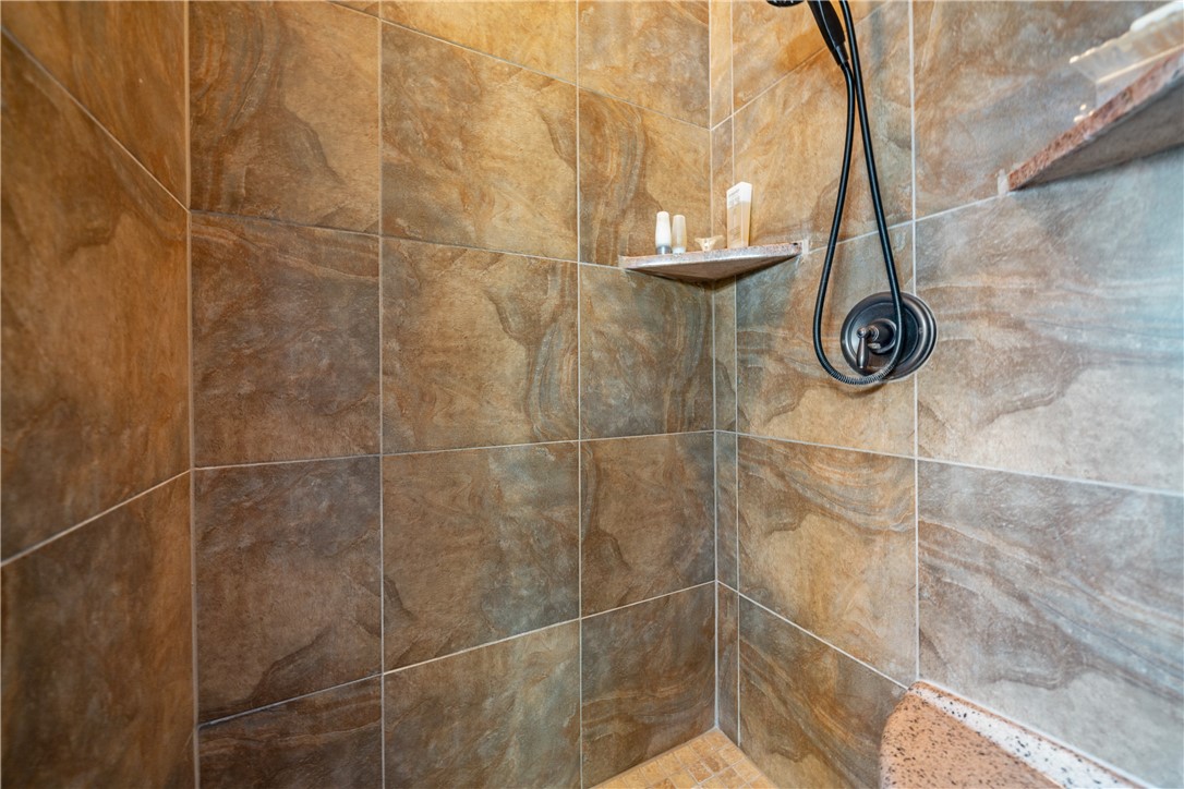 6934 Wooldridge R-5 Property Photo 19