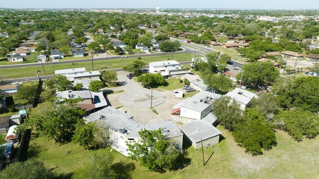 3906 Verner Circ Property Photo 4