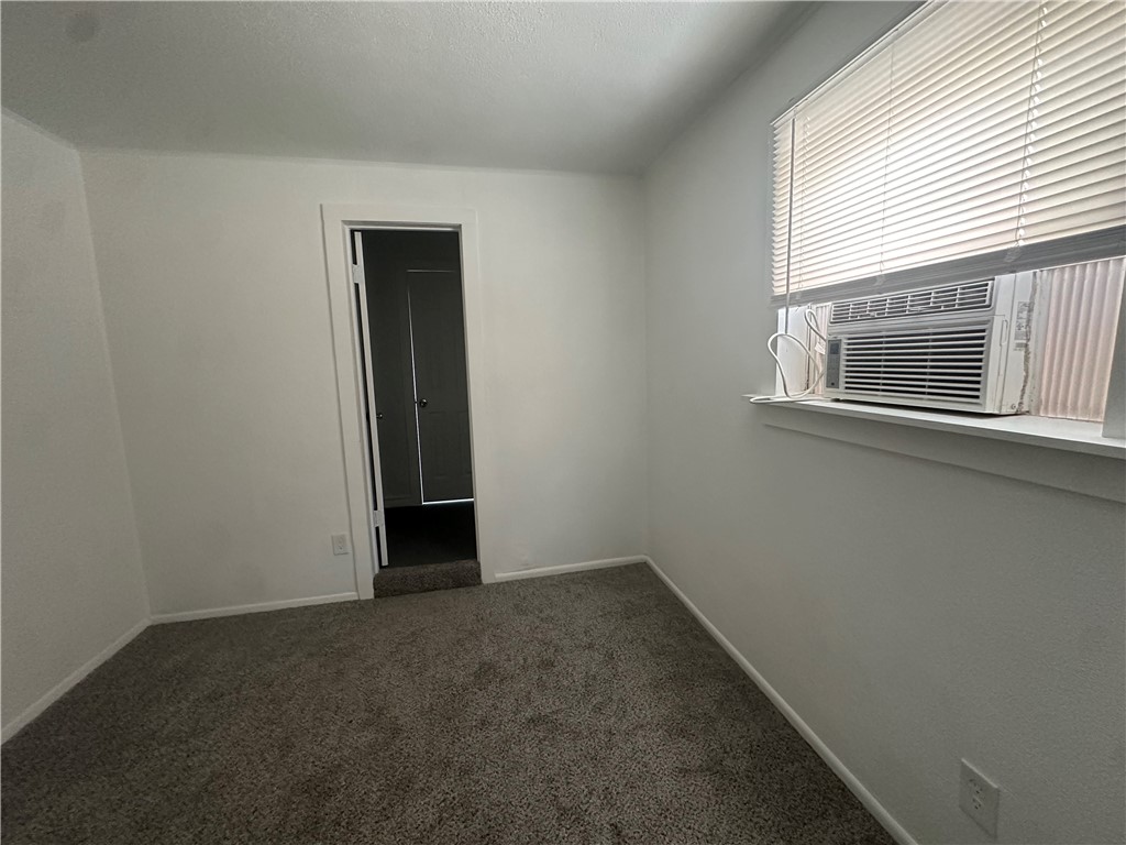 225 W Avenue B Property Photo 22