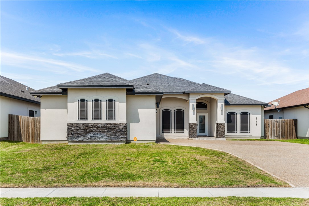 7838 Superman Dr Property Photo 1