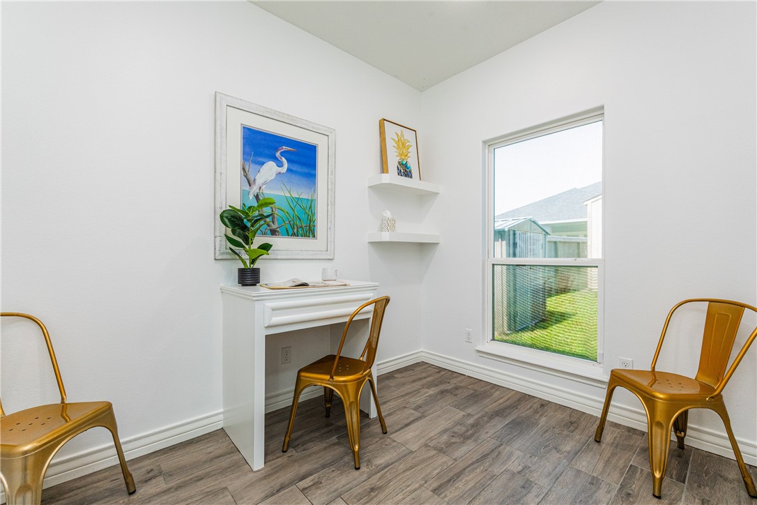 7838 Superman Dr Property Photo 18