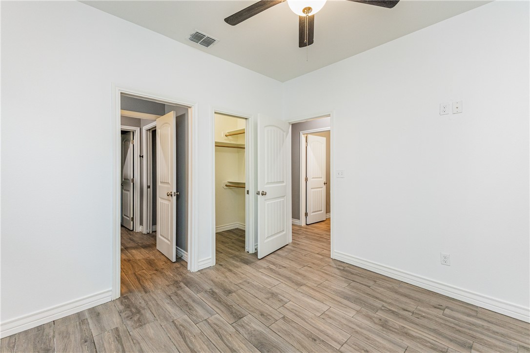 7838 Superman Dr Property Photo 34