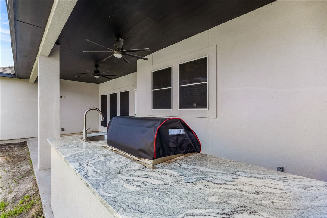 7838 Superman Dr Property Photo 40