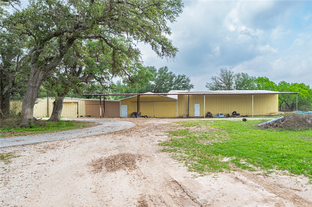 3019 Fm 673 Property Photo 16
