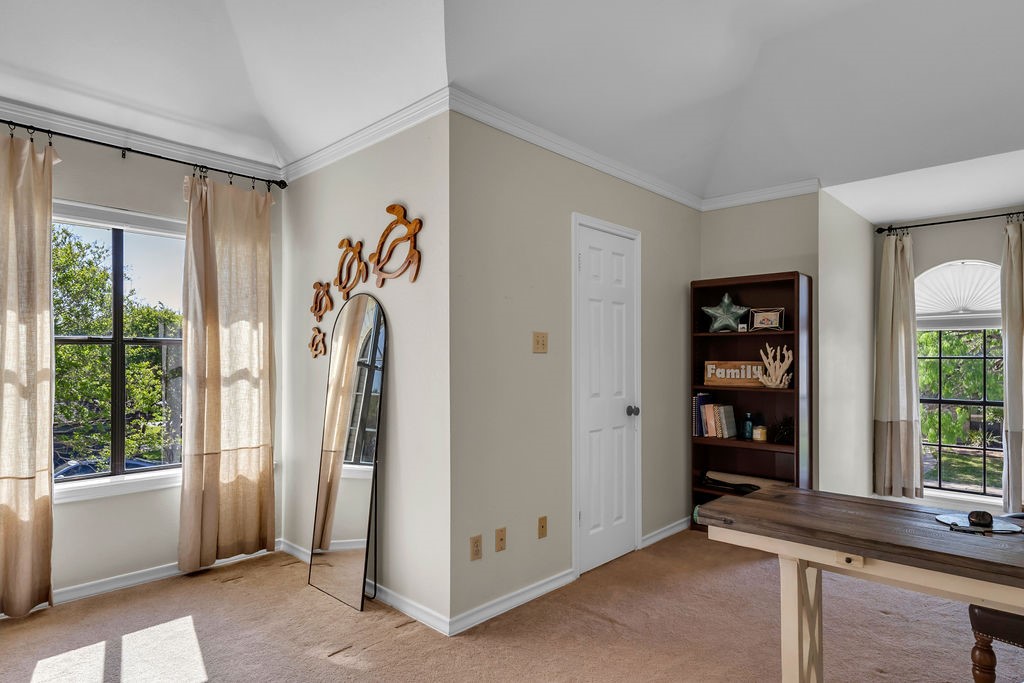 303 Long Pointe Dr Property Photo 16