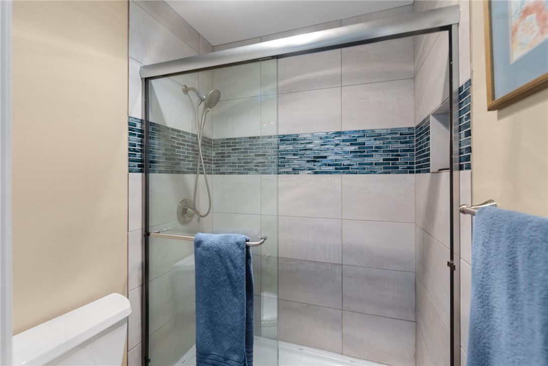 15002 Windward Dr 103 Property Photo 20