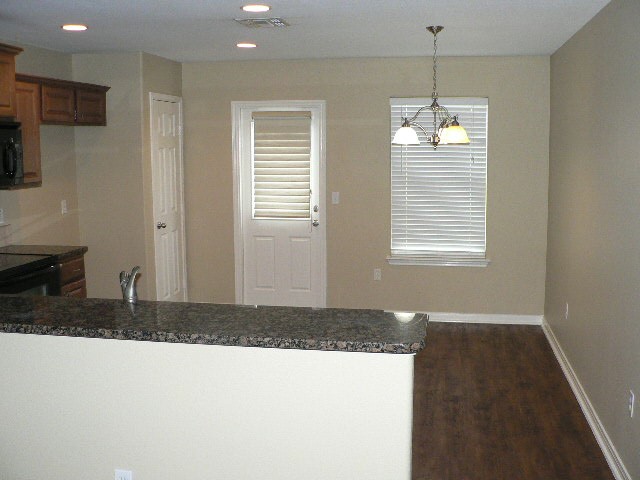 2109 Abeto Dr Property Photo 4