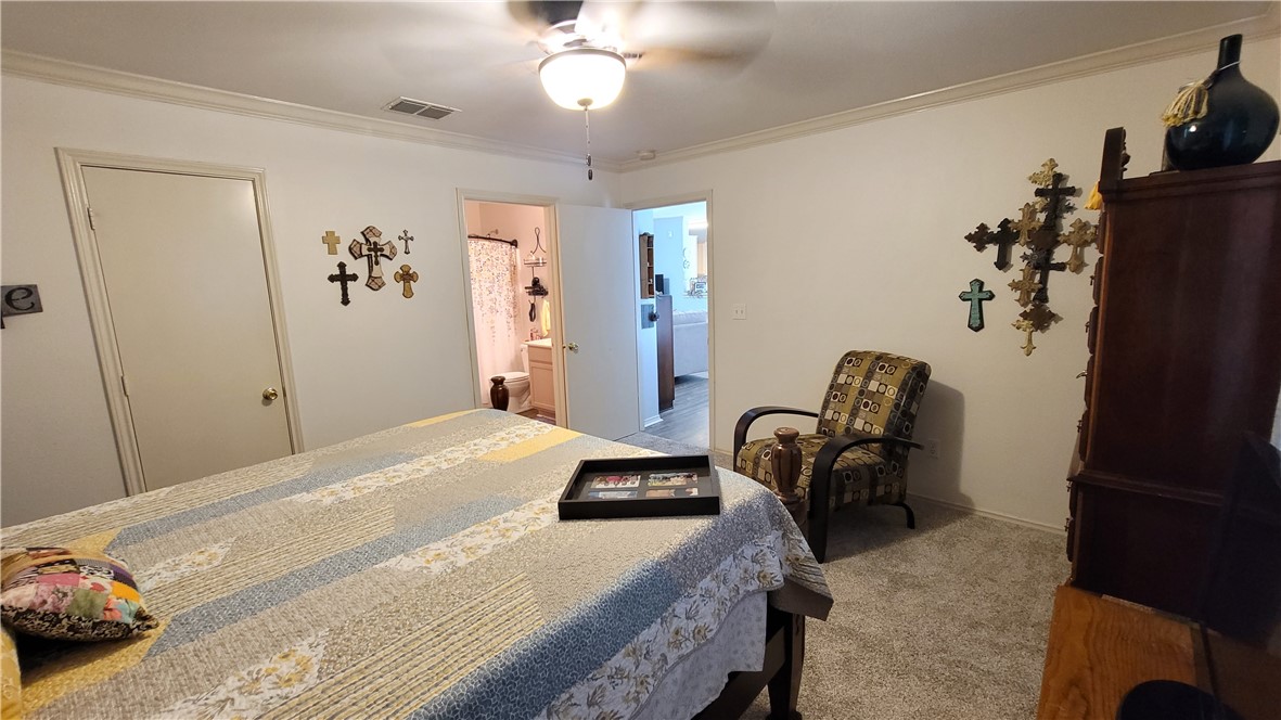 1717 Overland Property Photo 17