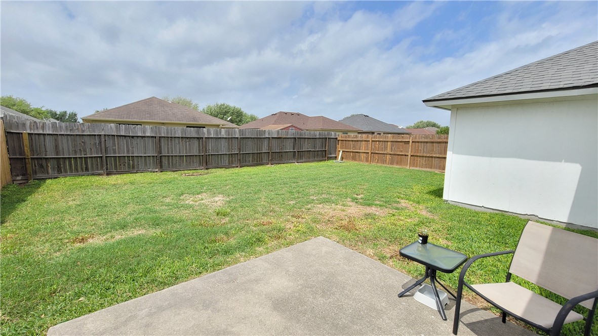 1717 Overland Property Photo 22