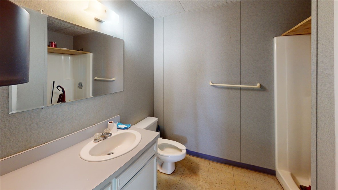 901 Austin St Property Photo 14
