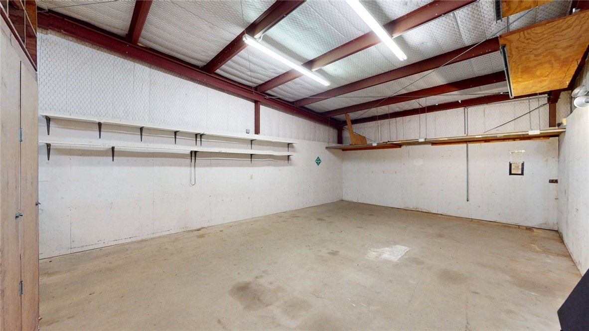 901 Austin St Property Photo 28