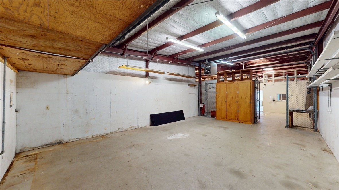 901 Austin St Property Photo 29