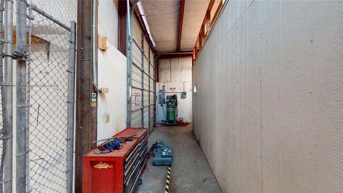 901 Austin St Property Photo 30
