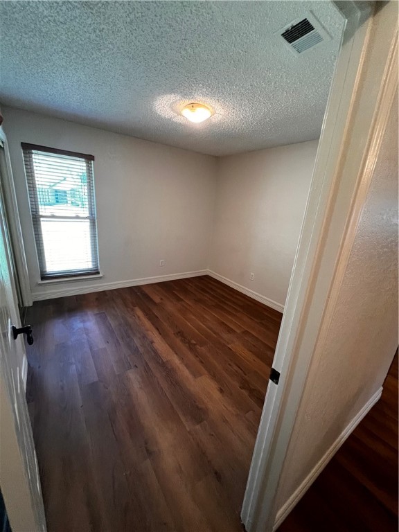 5329 Inverness Dr Property Photo 5
