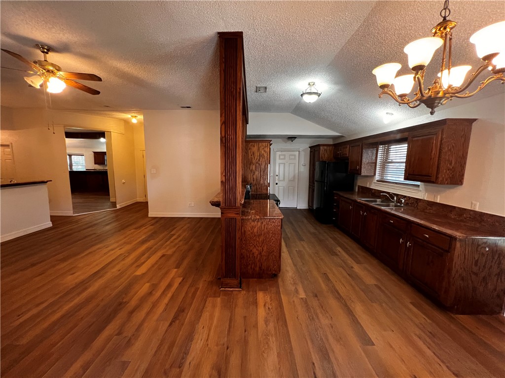 5329 Inverness Dr Property Photo 8