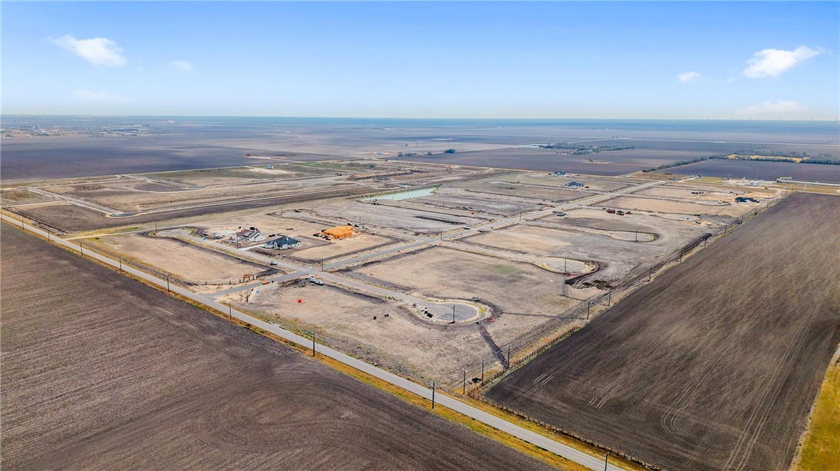 1453 Fenner Ranch Dr Property Photo 3