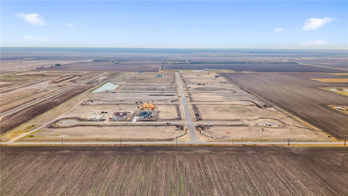 1453 Fenner Ranch Dr Property Photo 4