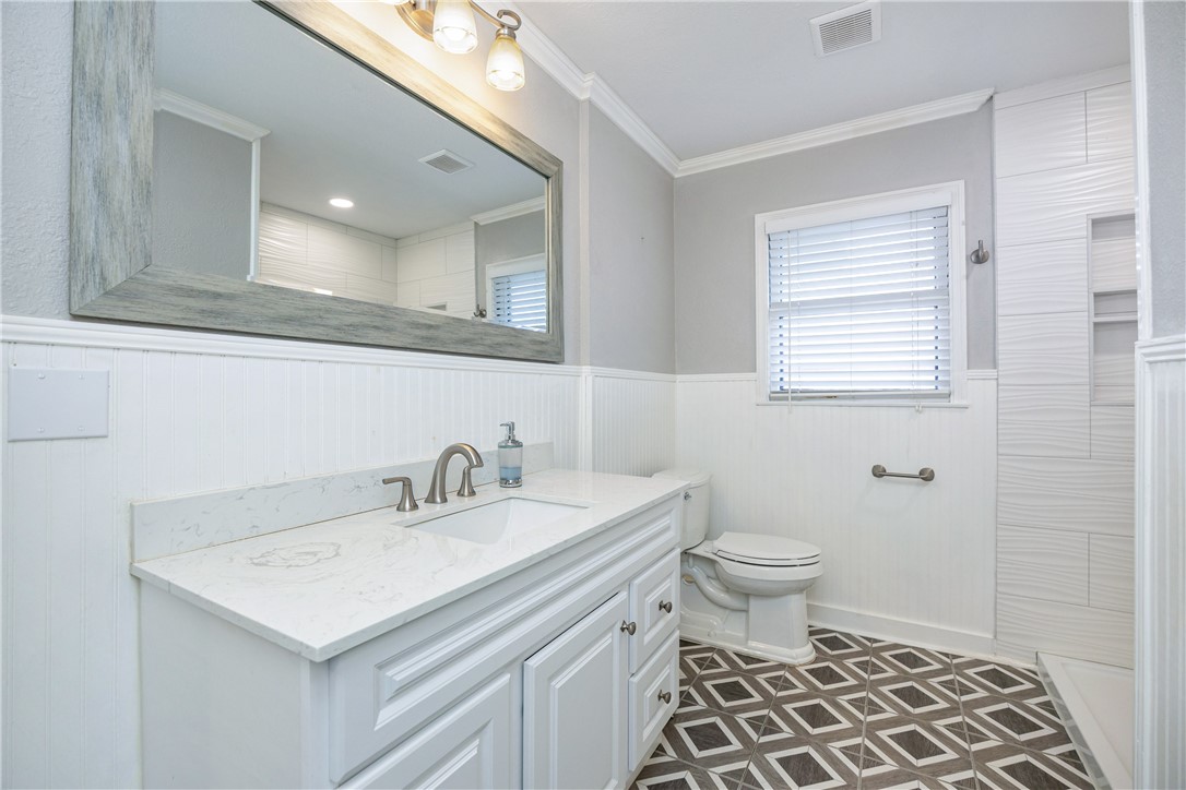 350 Doddridge St Property Photo 27
