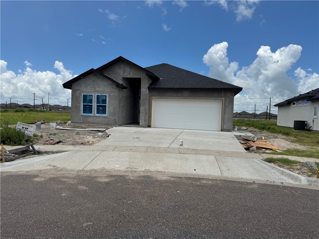 7725 Nadia Dr Property Photo 1