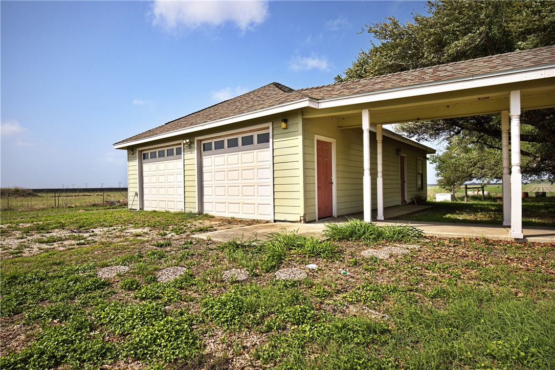 9522 County Road 1178 Property Photo 7