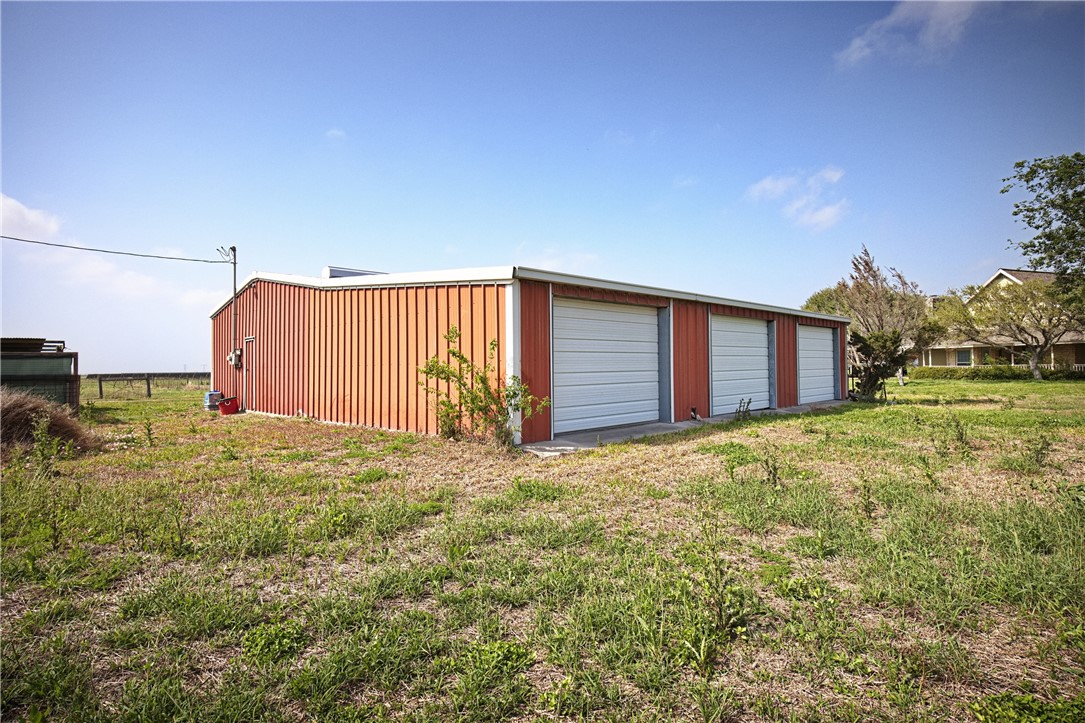 9522 County Road 1178 Property Photo 8