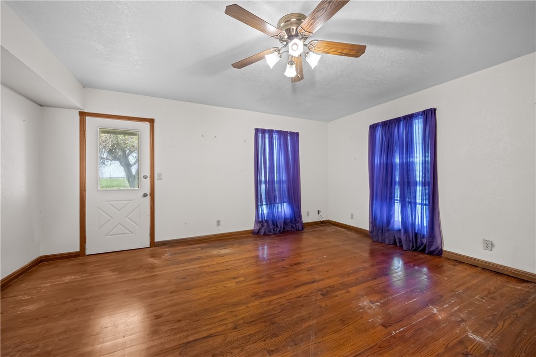 9522 County Road 1178 Property Photo 22