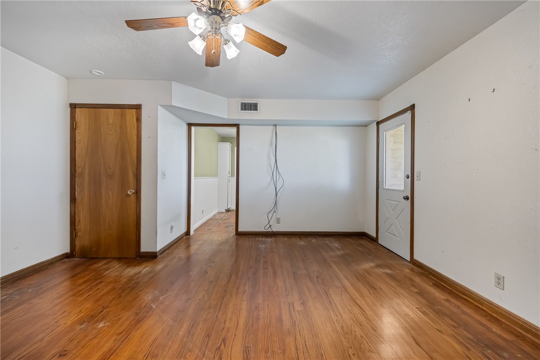 9522 County Road 1178 Property Photo 23