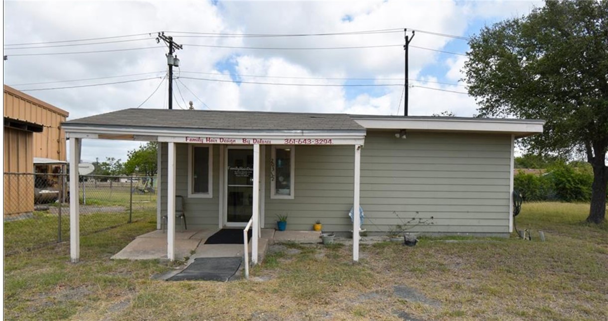 203 1/2 Highway 35 Property Photo