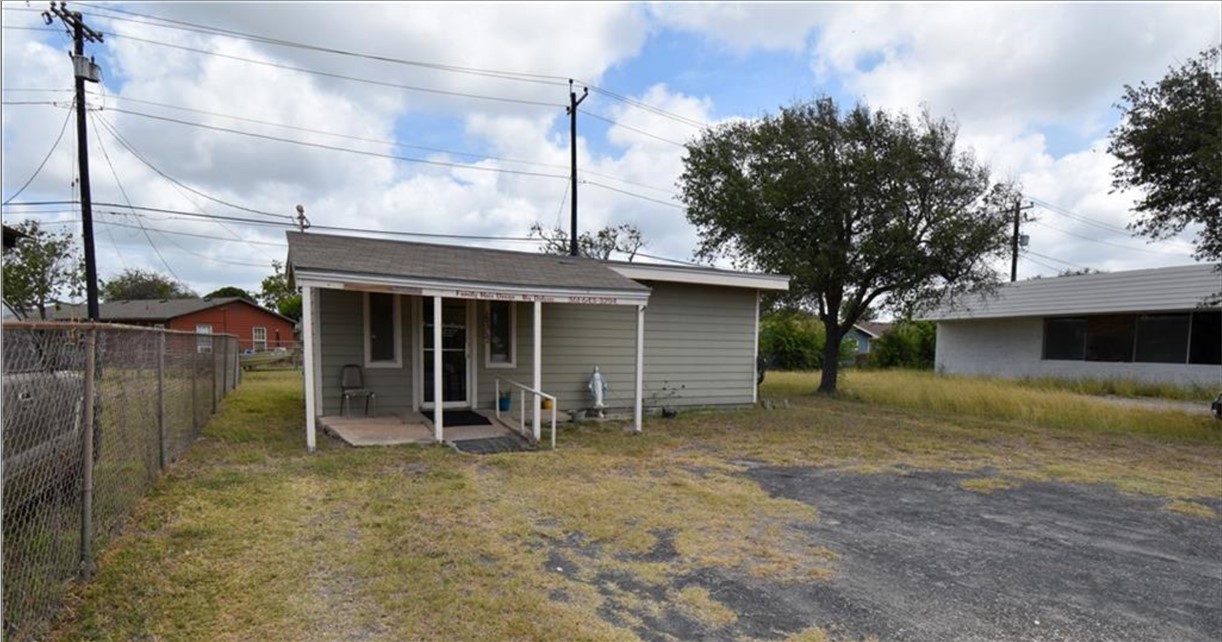 203 1/2 Highway 35 Property Photo 3