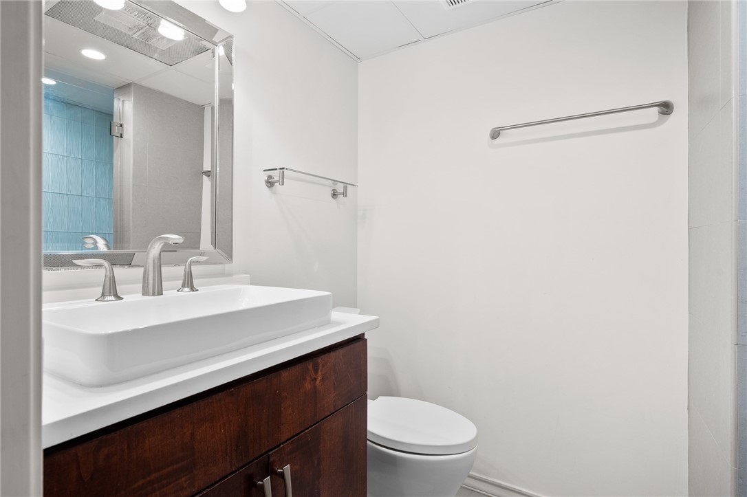 715 S Upper Broadway St 701 Property Photo 28