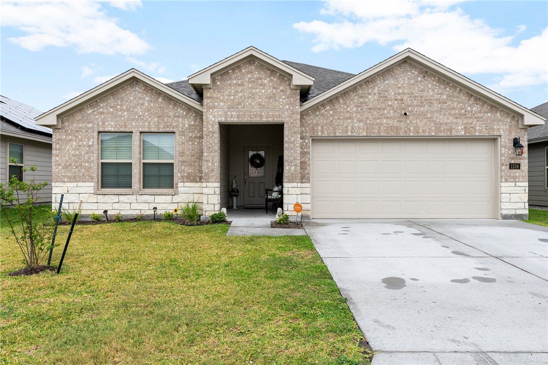1234 Carnaby St Property Photo