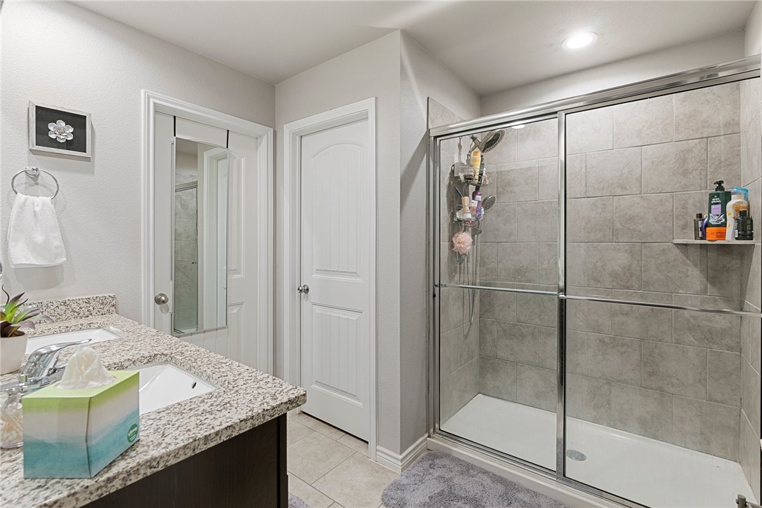 1234 Carnaby St Property Photo 9