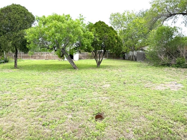 4325 Leonard Dr Property Photo