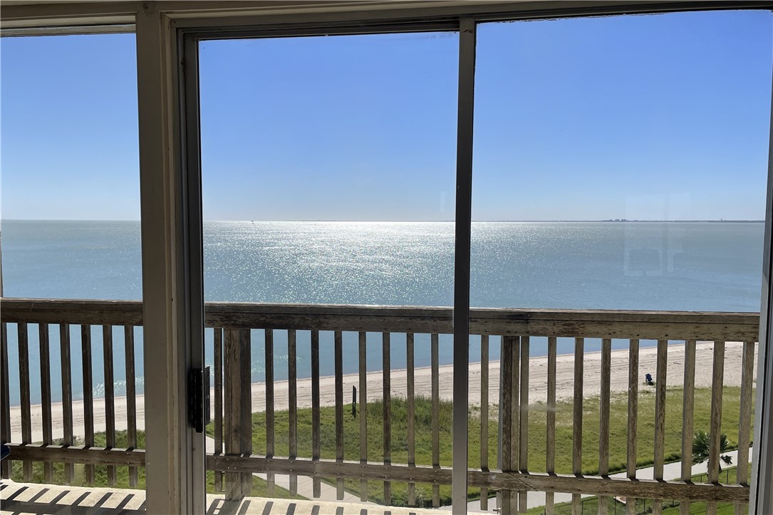 4000 Surfside Blvd 807 Property Photo 2