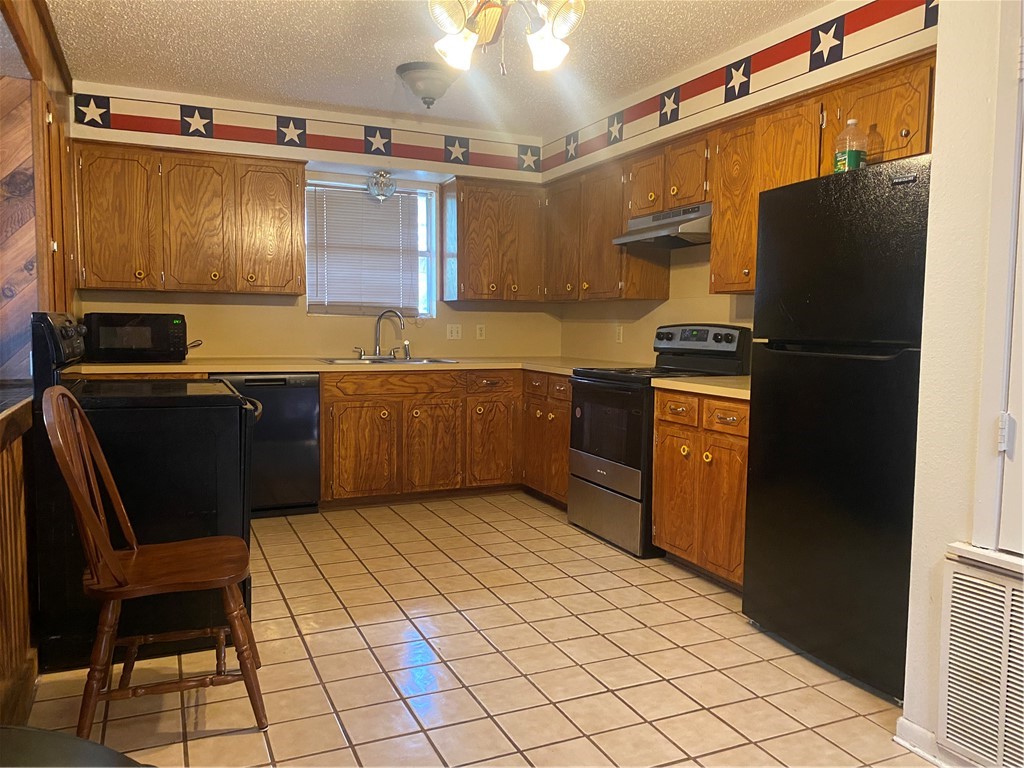 2187 Glenwood Dr Property Photo 5