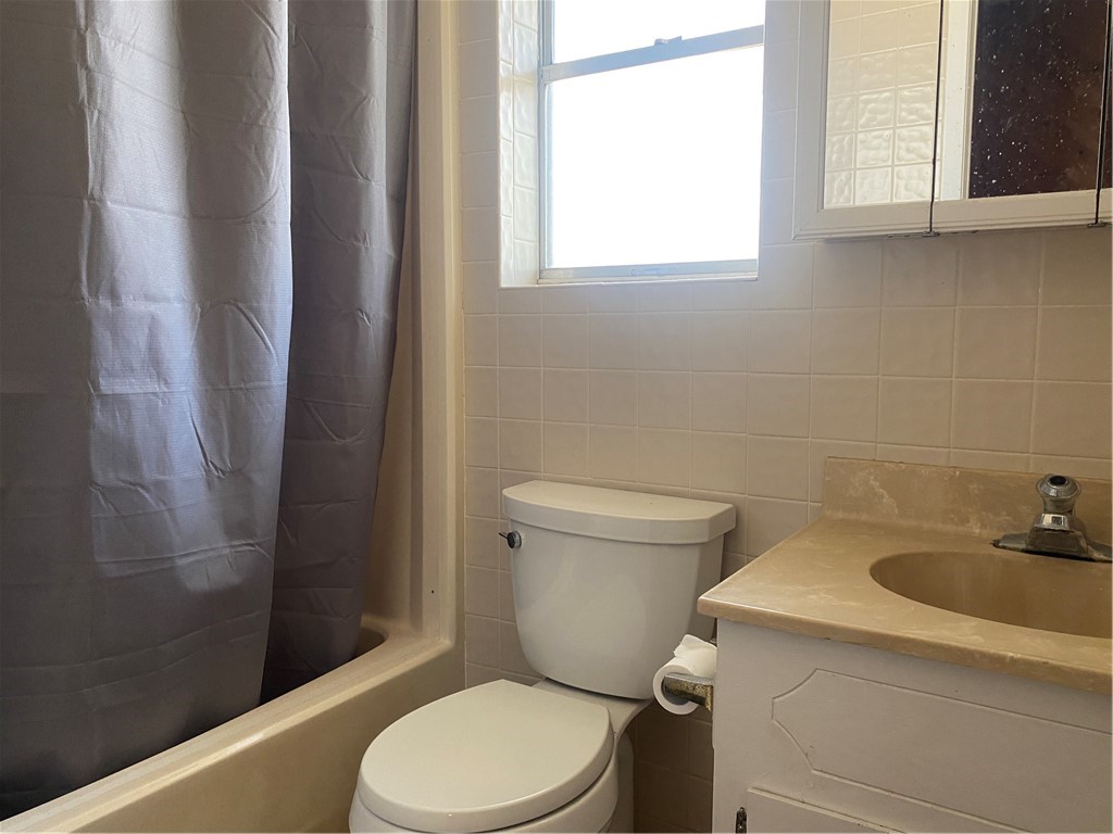 2187 Glenwood Dr Property Photo 11