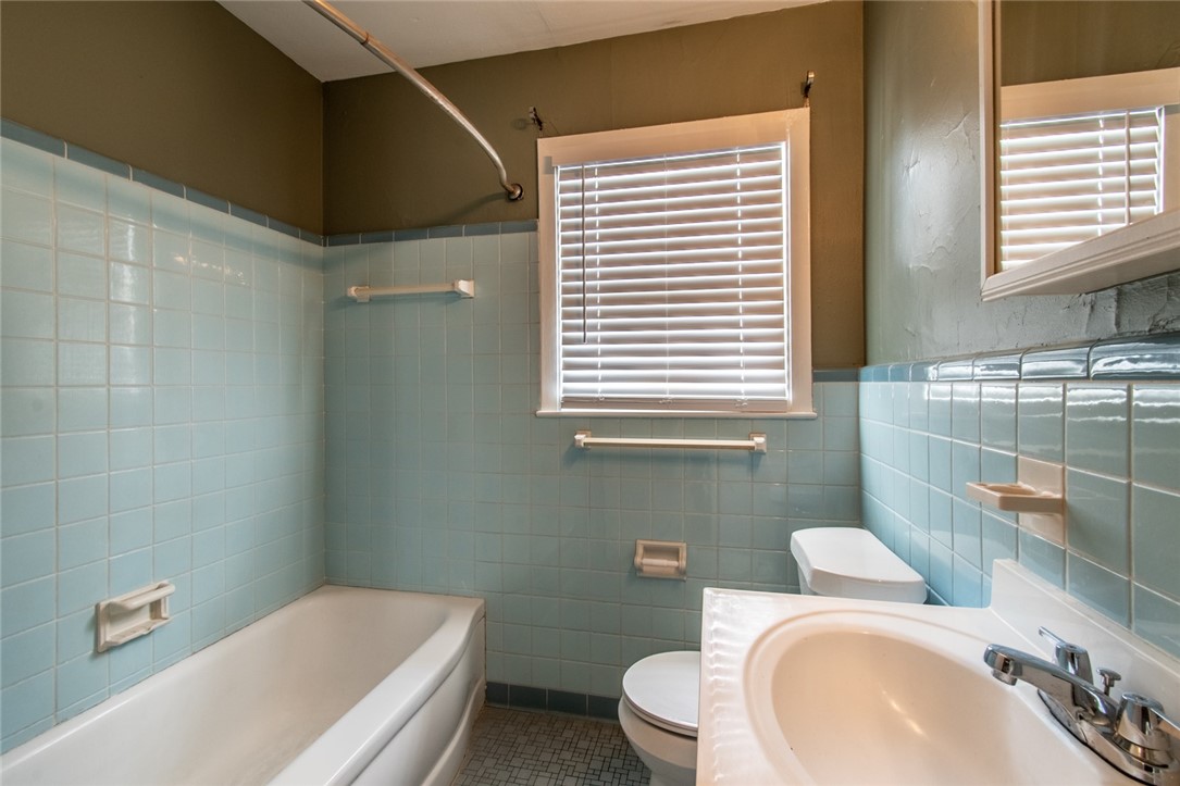3526 S Alameda St B Property Photo 8