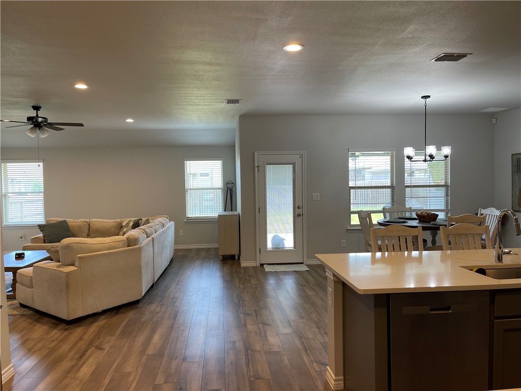 7602 Bayley Lane Property Photo 15